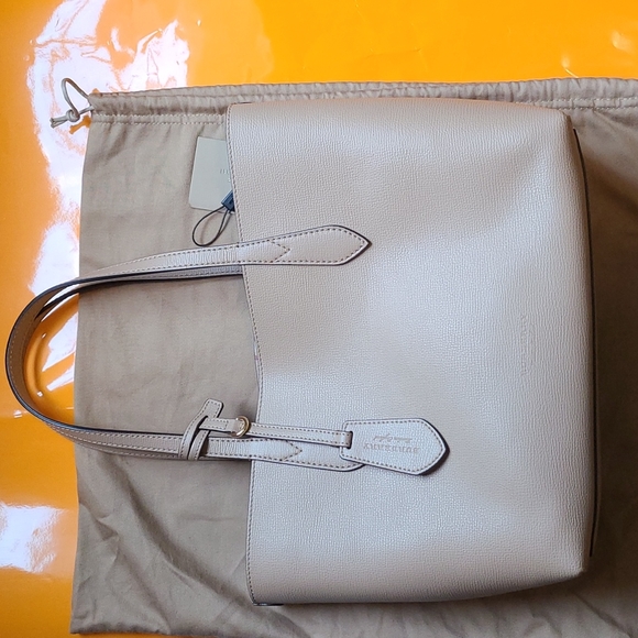 Burberry Haymarket colors check leather Mid camel reverse tote - Picture 10 of 16